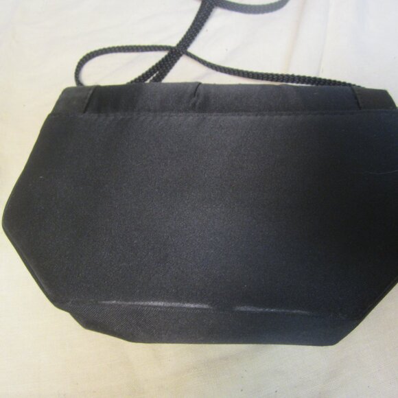 VTG LA REGALE LTD SATIN BLACK CLUTCH PURSE GREAT SPECIAL OCCASION CLUTCH - Picture 4 of 6